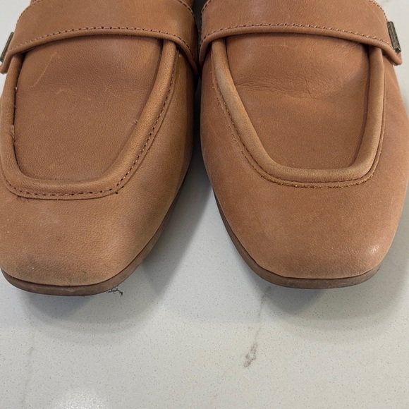 TOMS Lynette Tan Loafers- Sz 8 - Picture 3 of 5